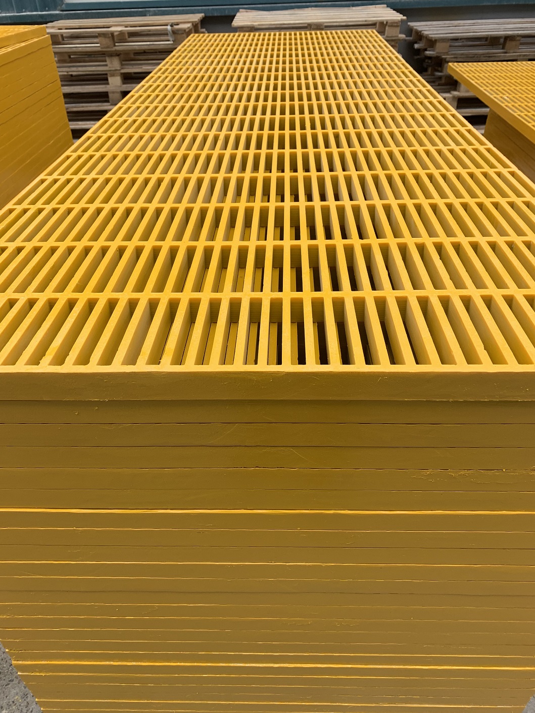FRP Molded Grating Fiberglass Grating for Platform Walkway Treads strong, lightweight and corrosion resistant